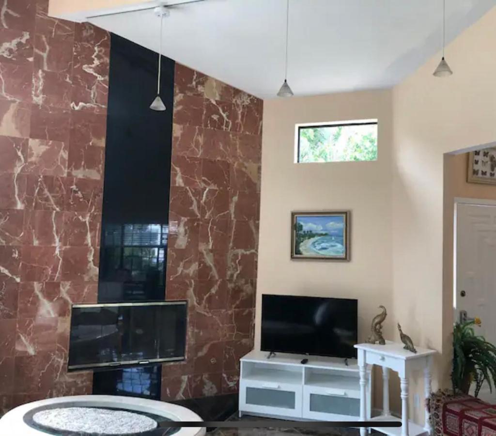 Large Luxury With View In