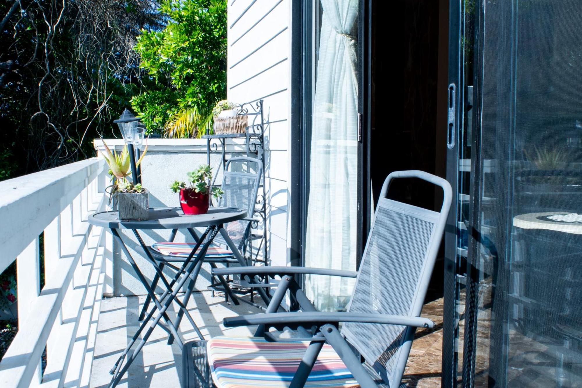 Large Luxury With View In Homestay