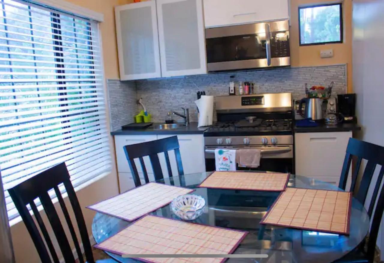 Large Luxury With View In Homestay Santa Monica